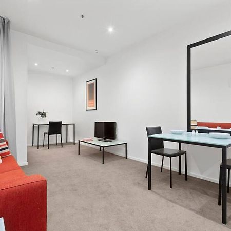 108 Astral Apartments Melbourne Luaran gambar