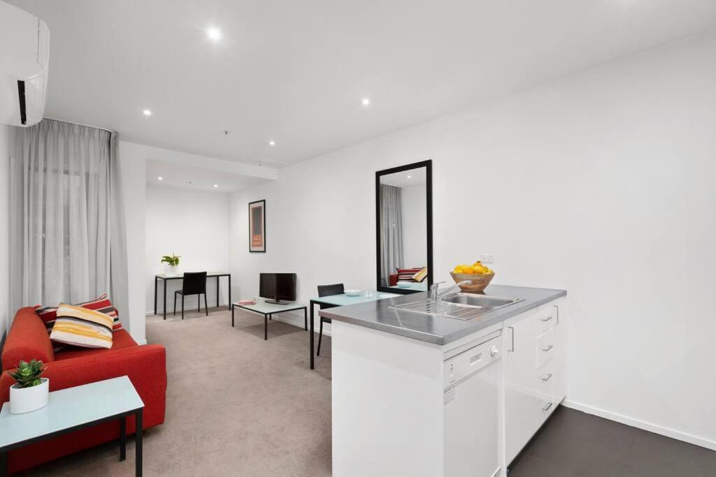 108 Astral Apartments Melbourne Luaran gambar