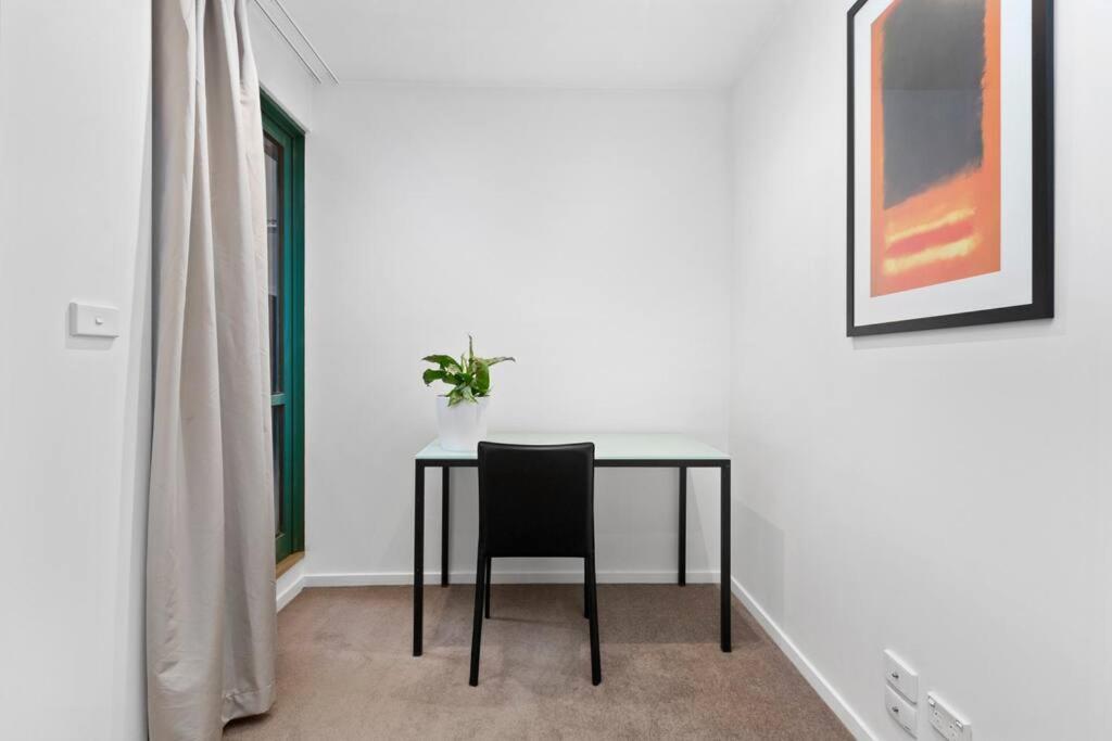 108 Astral Apartments Melbourne Luaran gambar