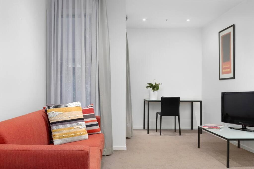 108 Astral Apartments Melbourne Luaran gambar